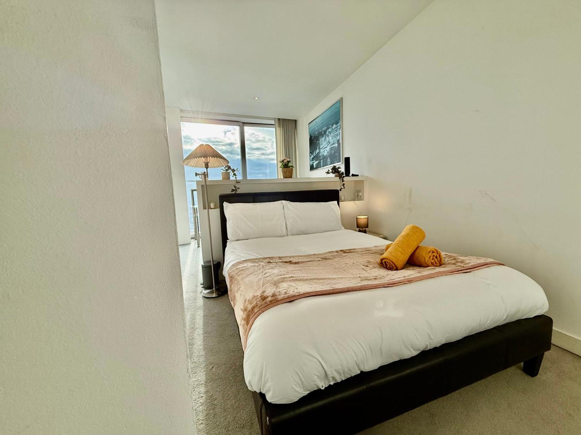 Apartment Stunning!!! City-center!! Retreat With Modern Amenities